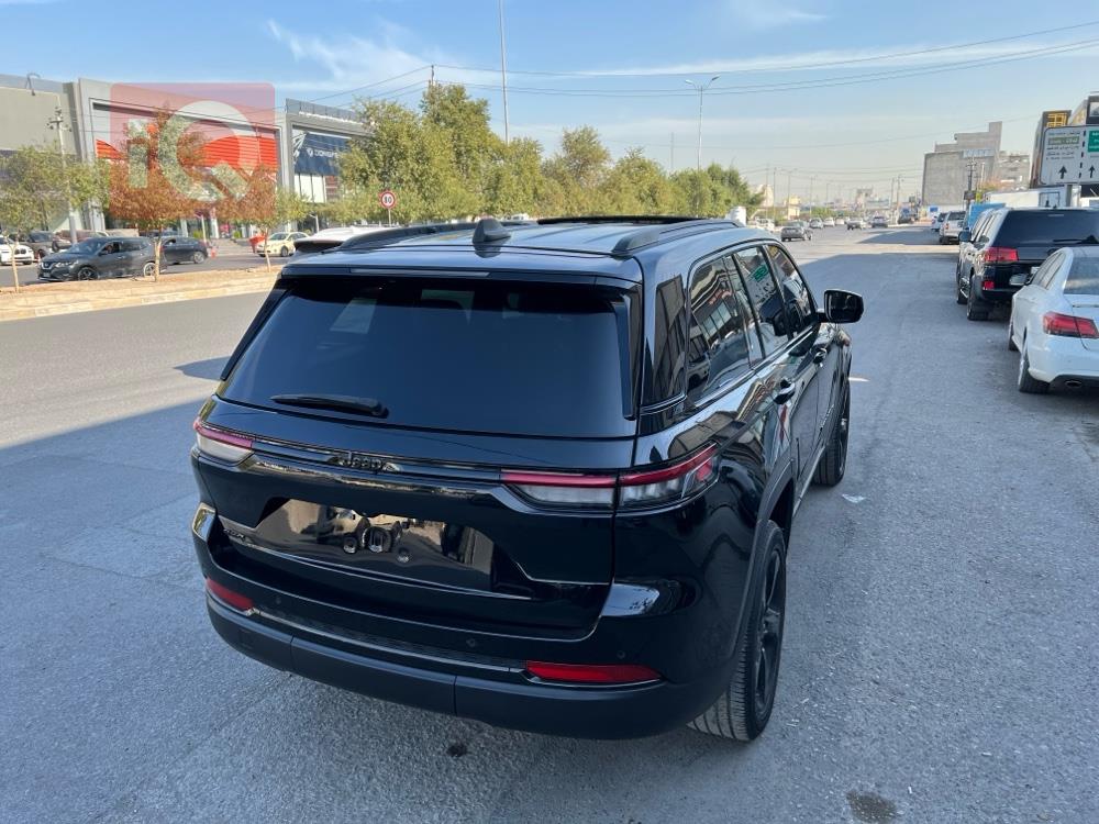 جيب جراند شيروكي